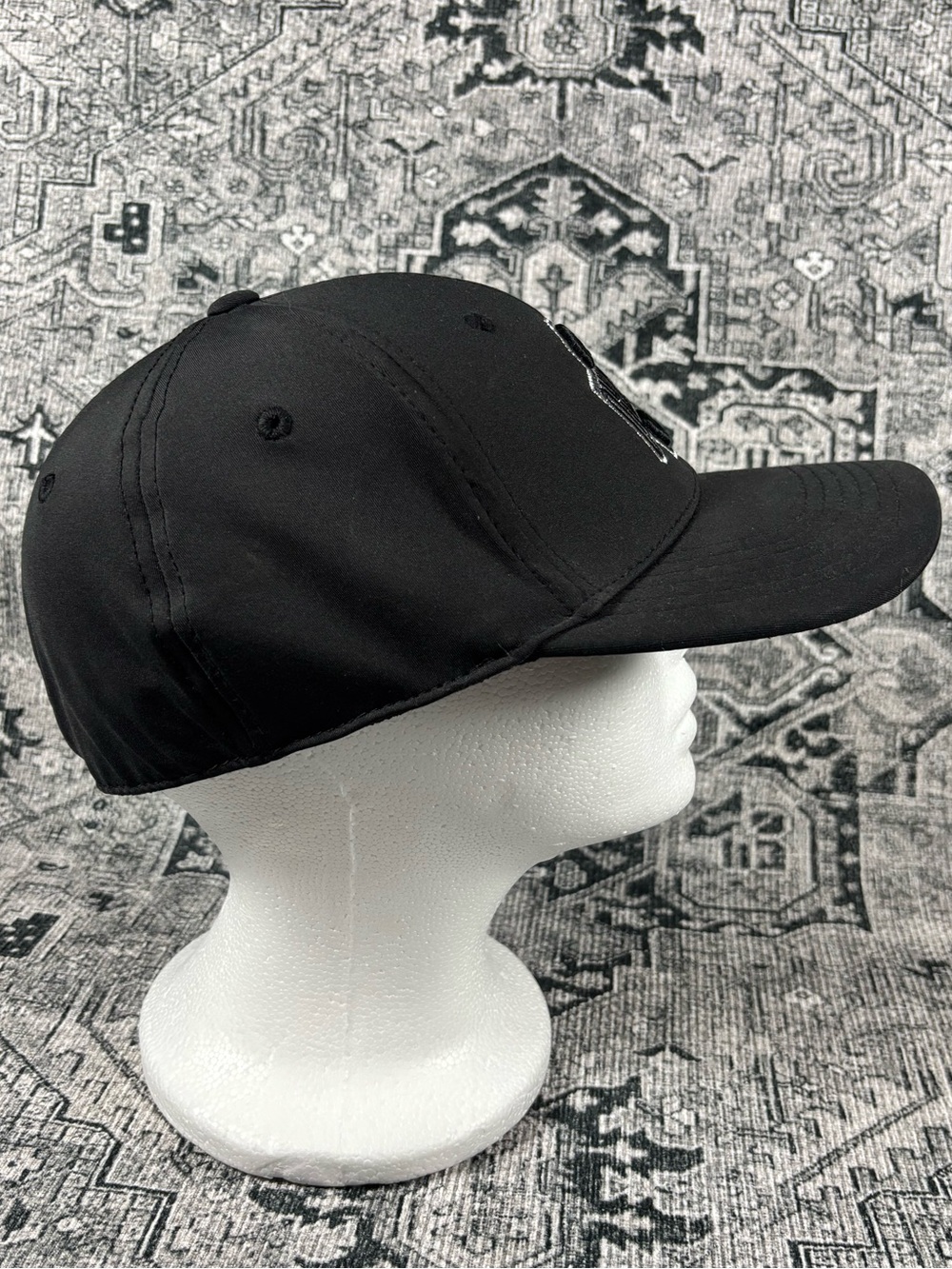 Ohio State Buckeyes Official Merchandise Fitted Stretch Band Hat, size M/L OSU - Picture 4 of 7